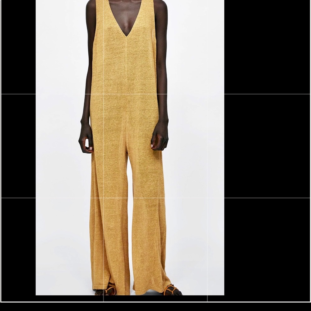Zara flowy sleeveless vneck jumpsuit